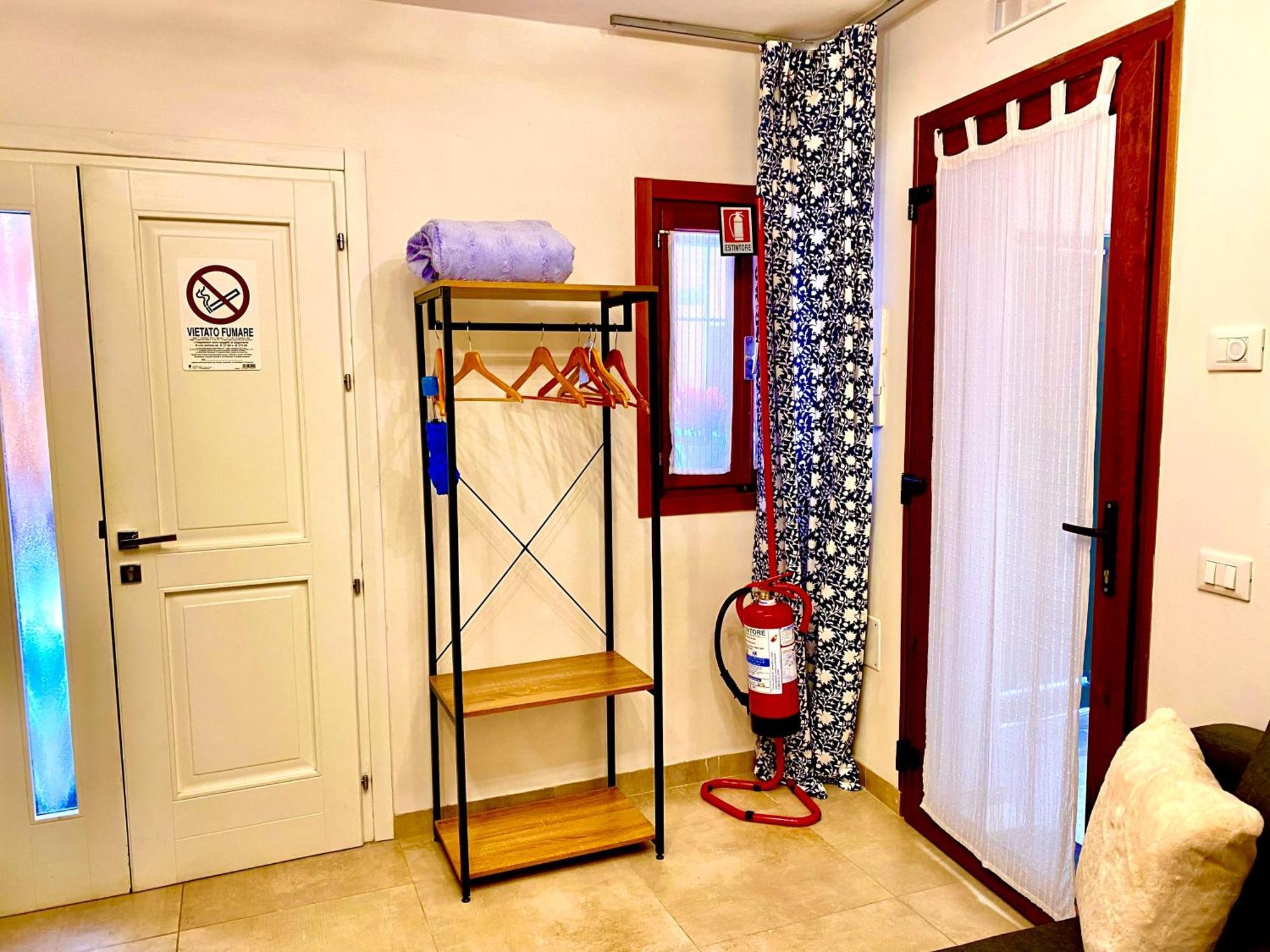 Casabella Casa Indipendente Con Corte Ferienhaus Chioggia